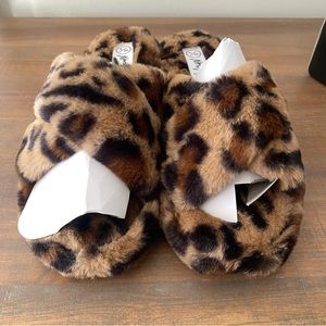(NEW) Nasty Gal cheetah print slippers in size US 8